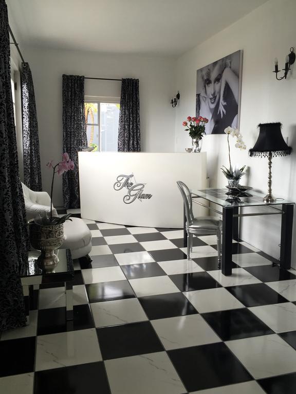 The Glam Guesthouse เคปทาวน์ ภายนอก รูปภาพ